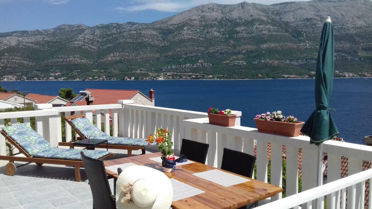 Apartment Mali Tare *